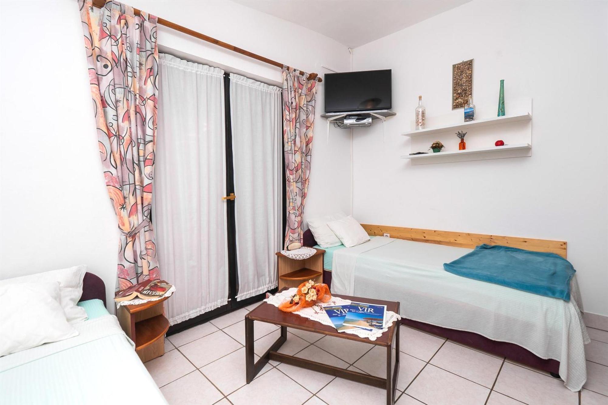 Apartments Stefani Vir Luaran gambar