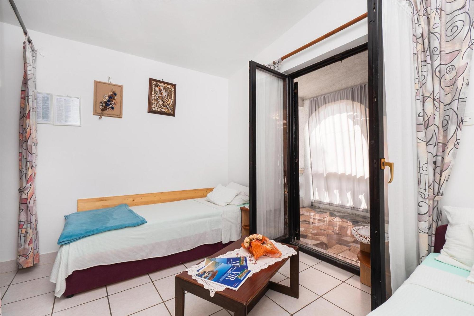 Apartments Stefani Vir Luaran gambar