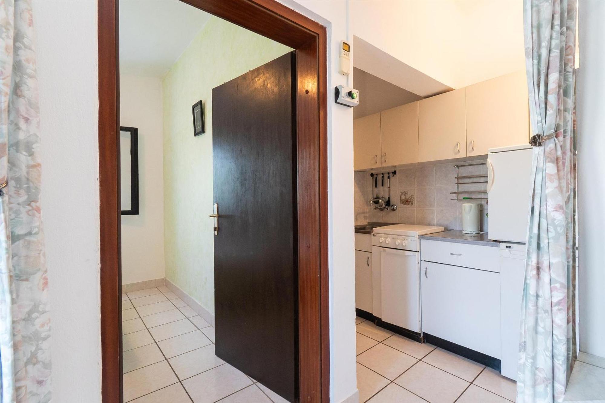 Apartments Stefani Vir Luaran gambar