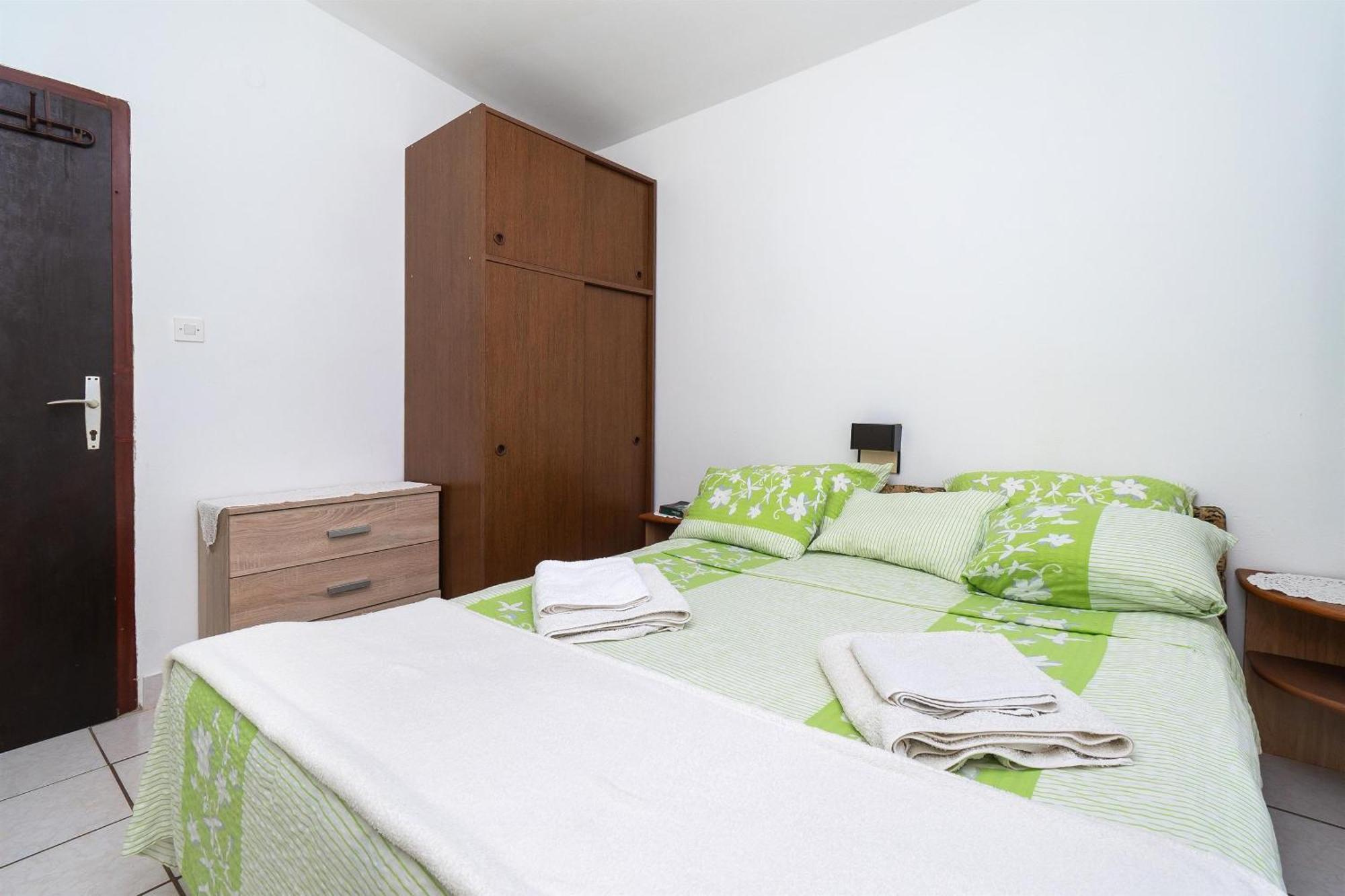 Apartments Stefani Vir Luaran gambar